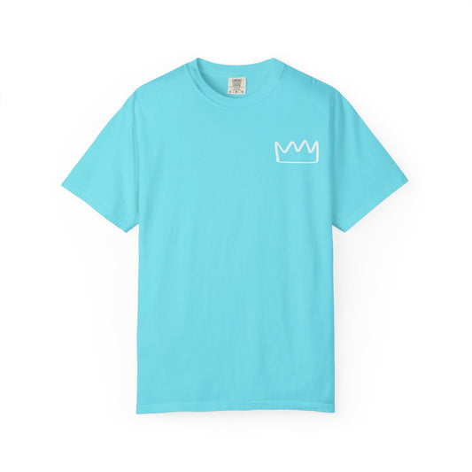 Vibrant Crown T-Shirt for Unisex, Casual Wear, Gift for Birthdays, Summer Outfits, Beach Day Essentials, Eco-Friendly Fashion